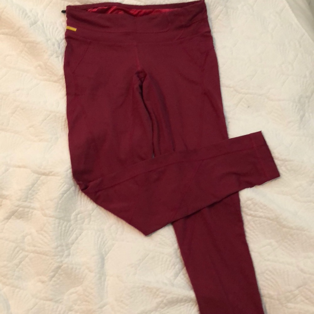 Lole leggings size small with 4 way stretch